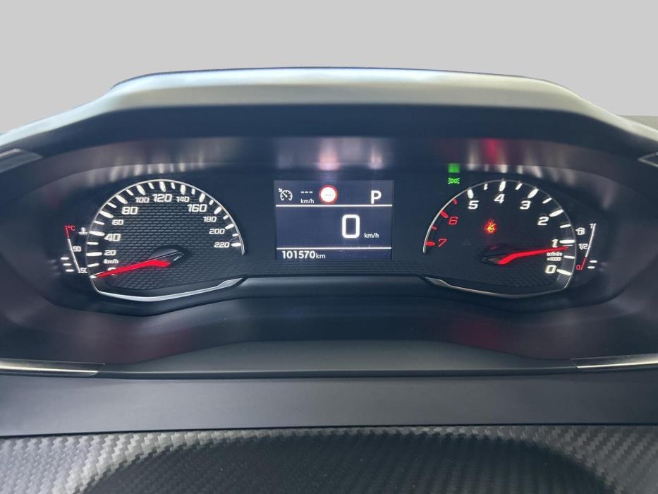 PEUGEOT 2008 2021