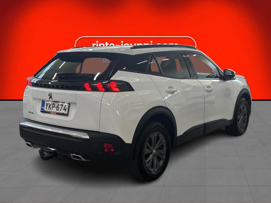 PEUGEOT 2008 2021