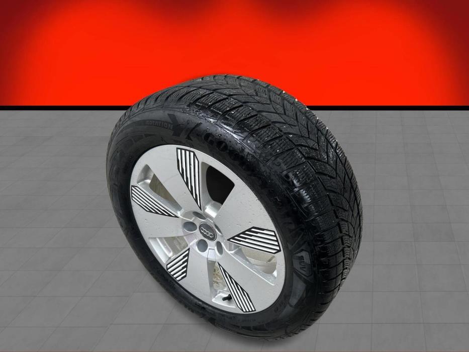 AUDI e-tron 2020
