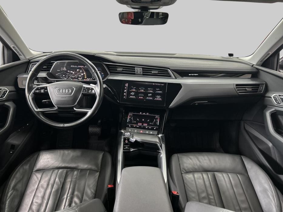 AUDI e-tron 2020