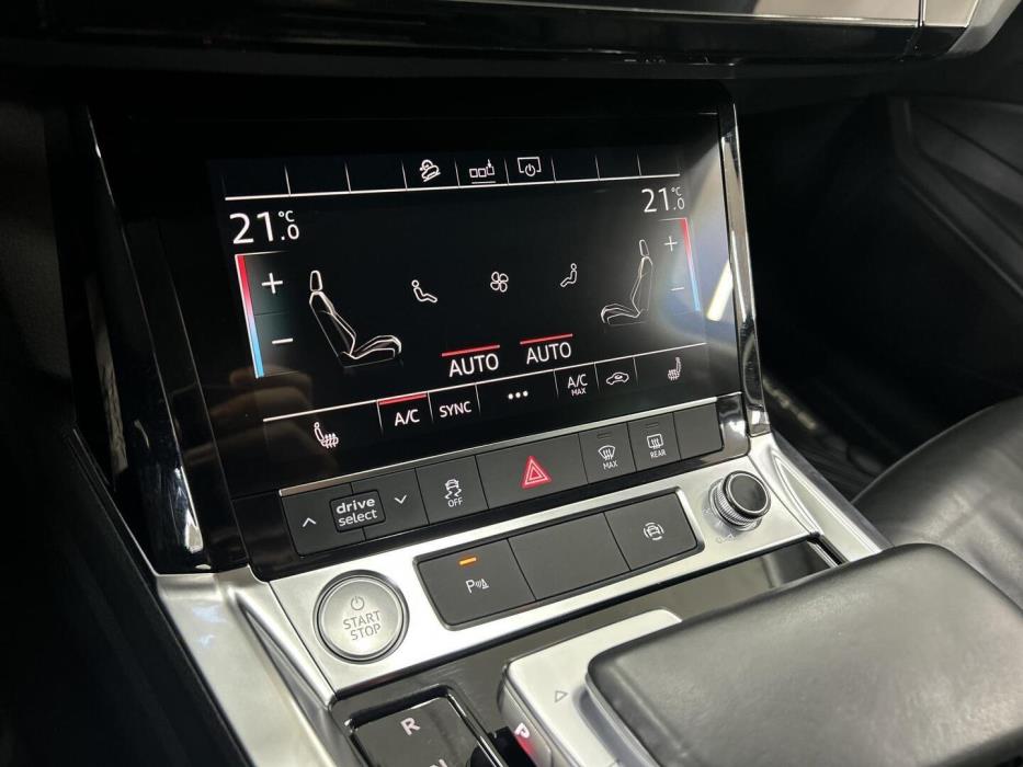 AUDI e-tron 2020