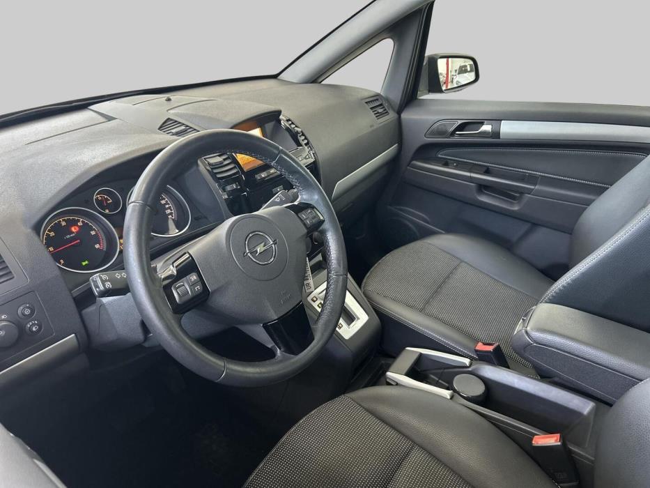 OPEL Zafira 2009
