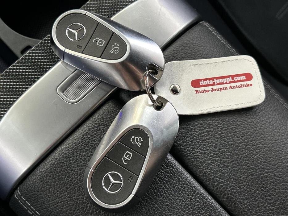 MERCEDES-BENZ C 2021