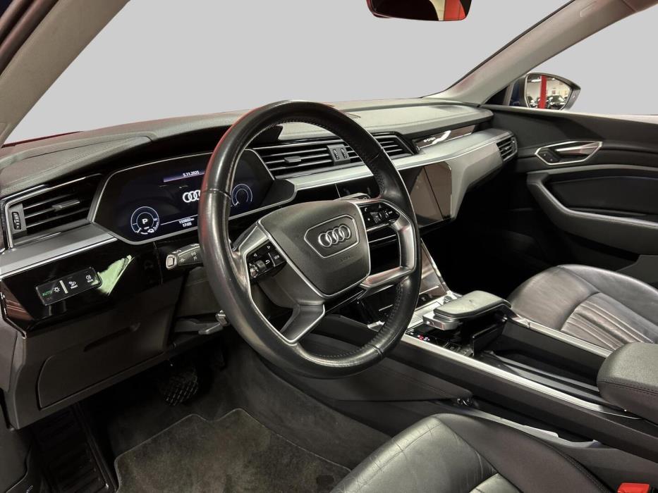 AUDI e-tron 2020