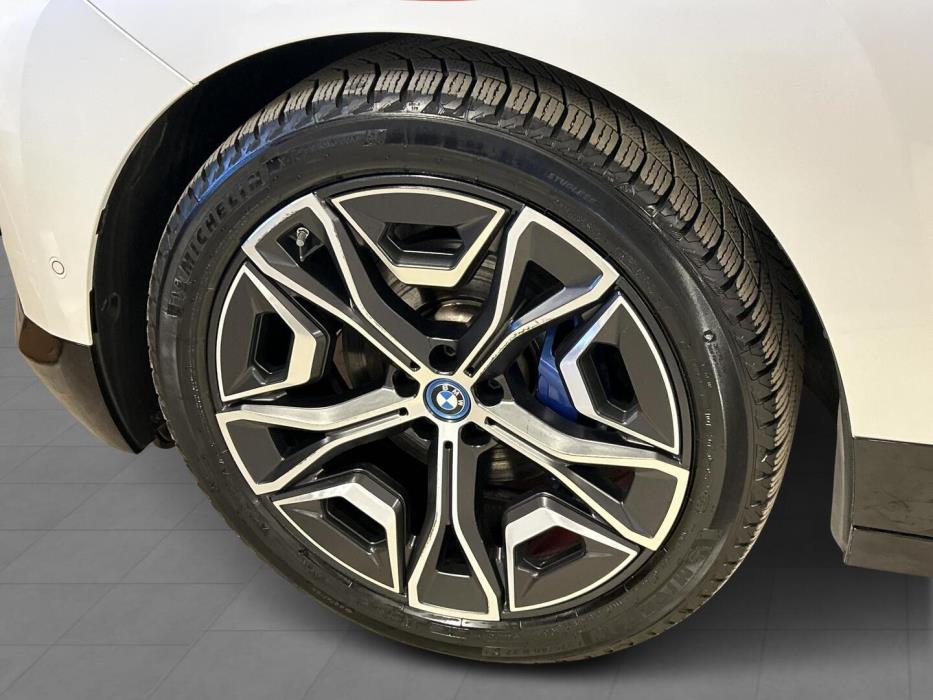 BMW iX 2023