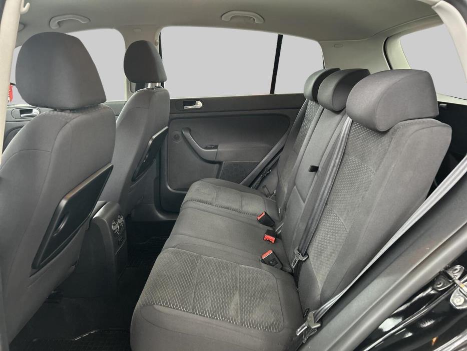 VOLKSWAGEN Golf Plus 2010