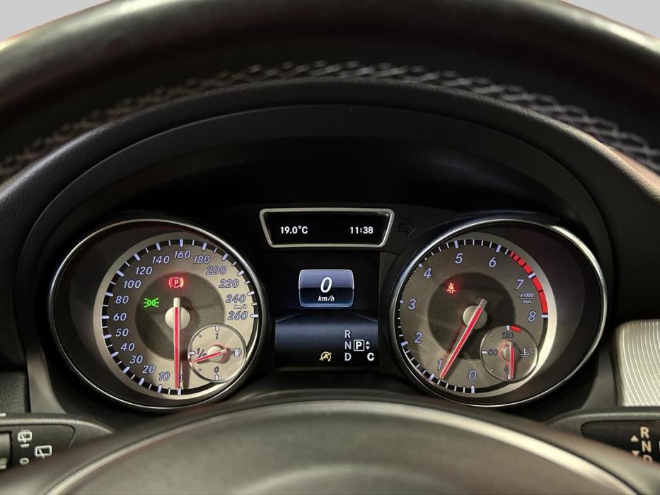 MERCEDES-BENZ CLA 2016