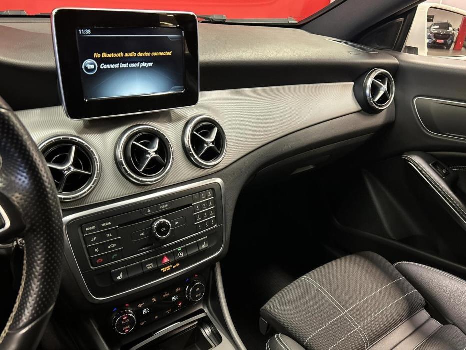 MERCEDES-BENZ CLA 2016