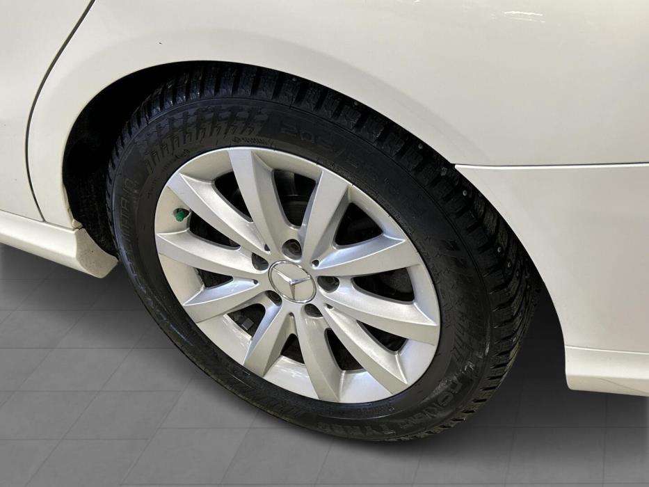 MERCEDES-BENZ CLA 2016