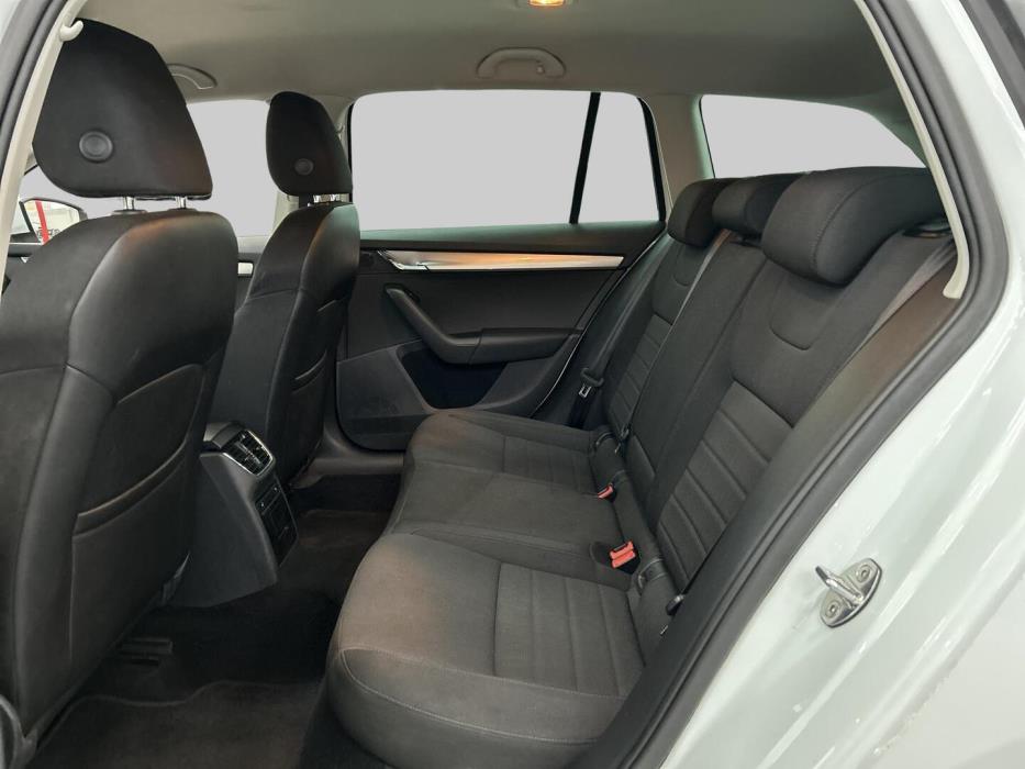 SKODA Octavia 2016
