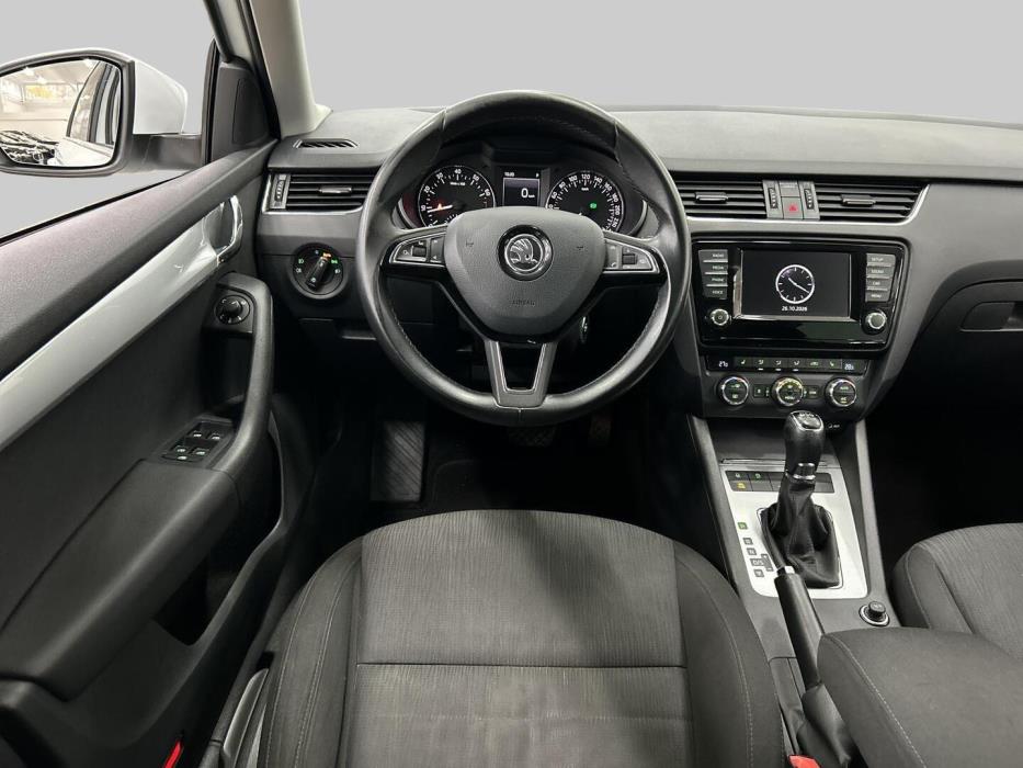 SKODA Octavia 2016