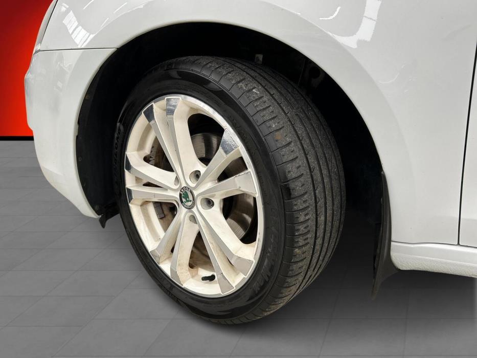SKODA Octavia 2016