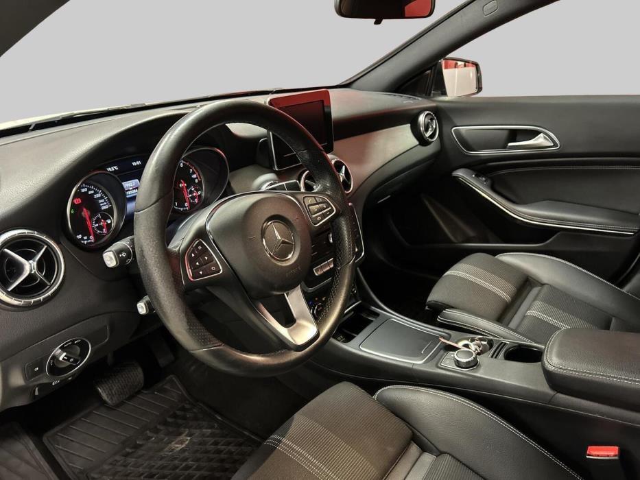 MERCEDES-BENZ CLA 2016