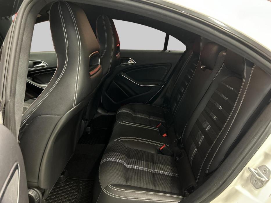 MERCEDES-BENZ CLA 2016