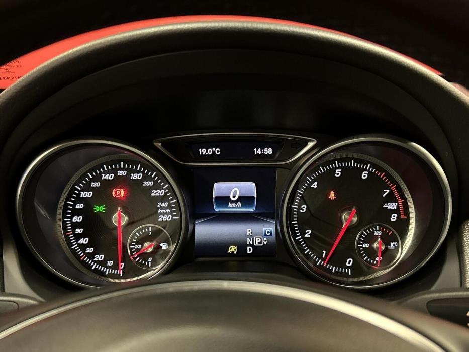 MERCEDES-BENZ CLA 2016