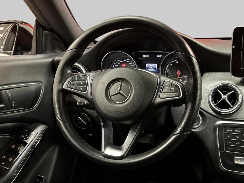 MERCEDES-BENZ CLA 2016