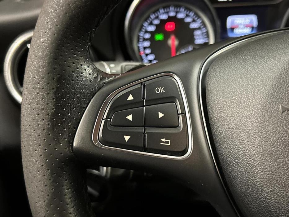 MERCEDES-BENZ CLA 2016