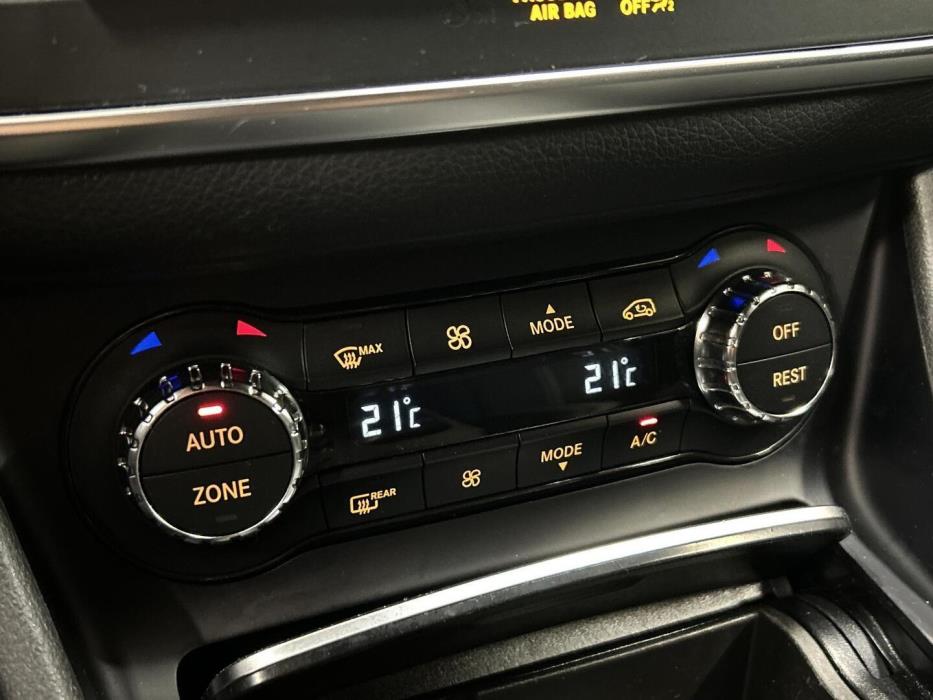 MERCEDES-BENZ CLA 2016