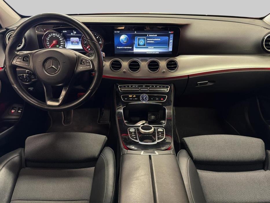 MERCEDES-BENZ E 2017