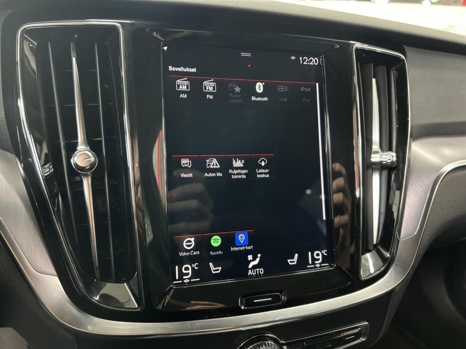 VOLVO V60 Cross Country 2019
