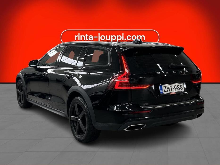 VOLVO V60 Cross Country 2019