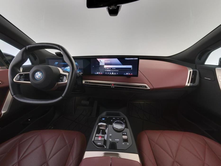 BMW IX 2023