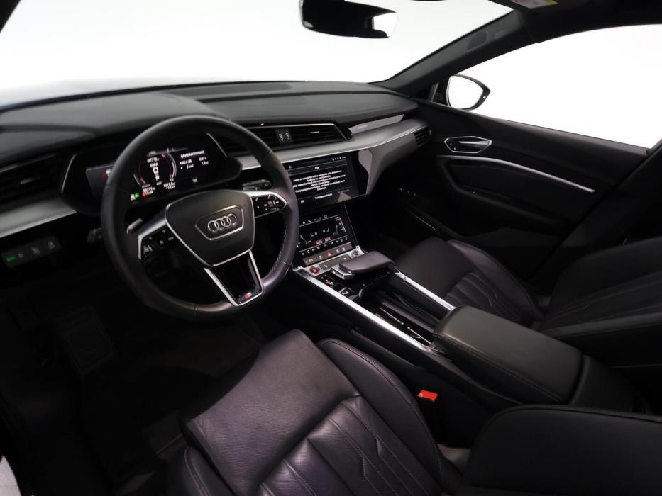 AUDI E-TRON 2023