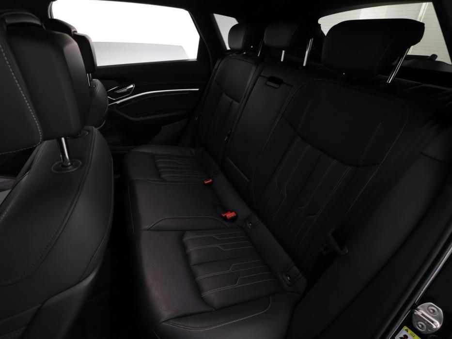 AUDI E-TRON 2023