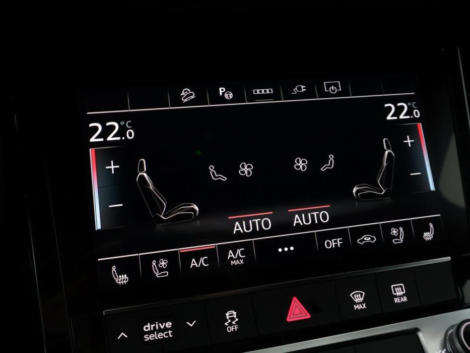 AUDI E-TRON 2023