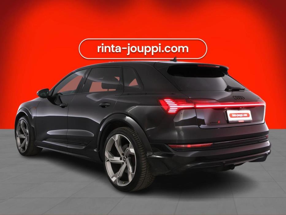 AUDI E-TRON 2023