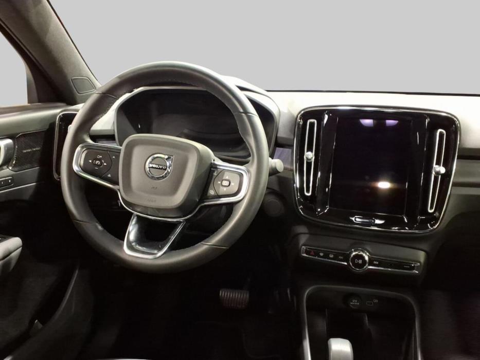 VOLVO C40 2022