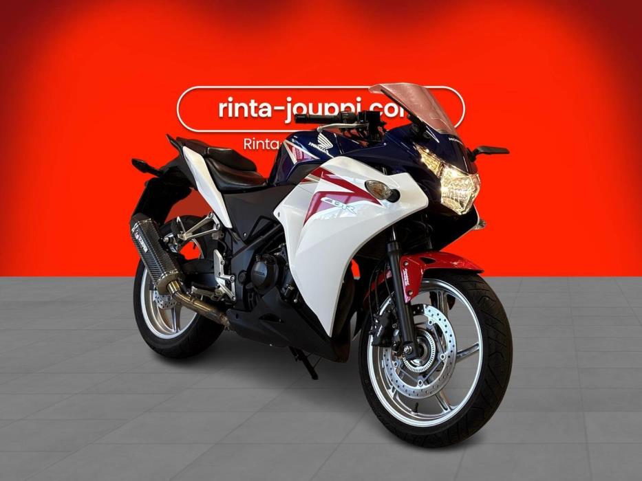 HONDA CBR 2015