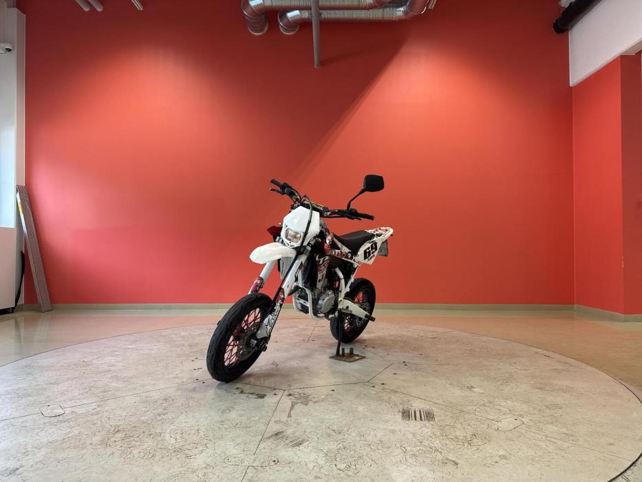 HUSQVARNA SMR 2011