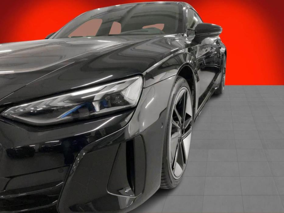 AUDI E-TRON GT RS 2022