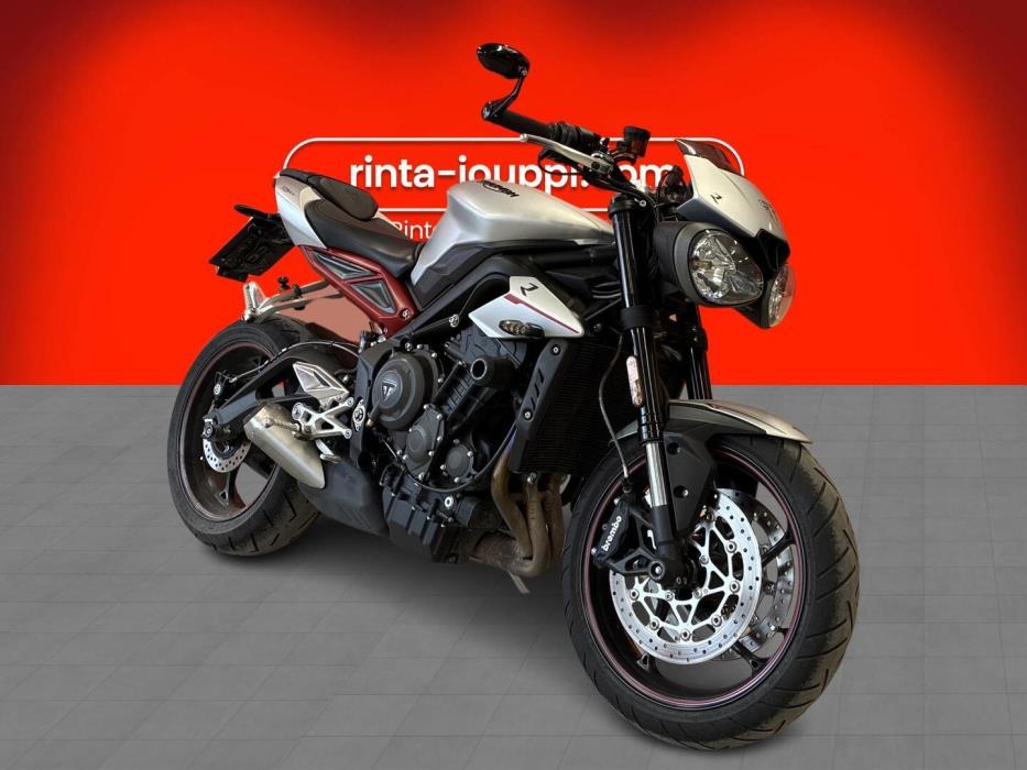 TRIUMPH STREET TRIPLE 2018