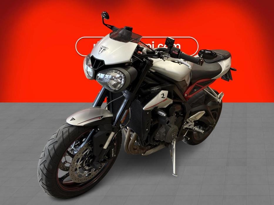 TRIUMPH STREET TRIPLE 2018