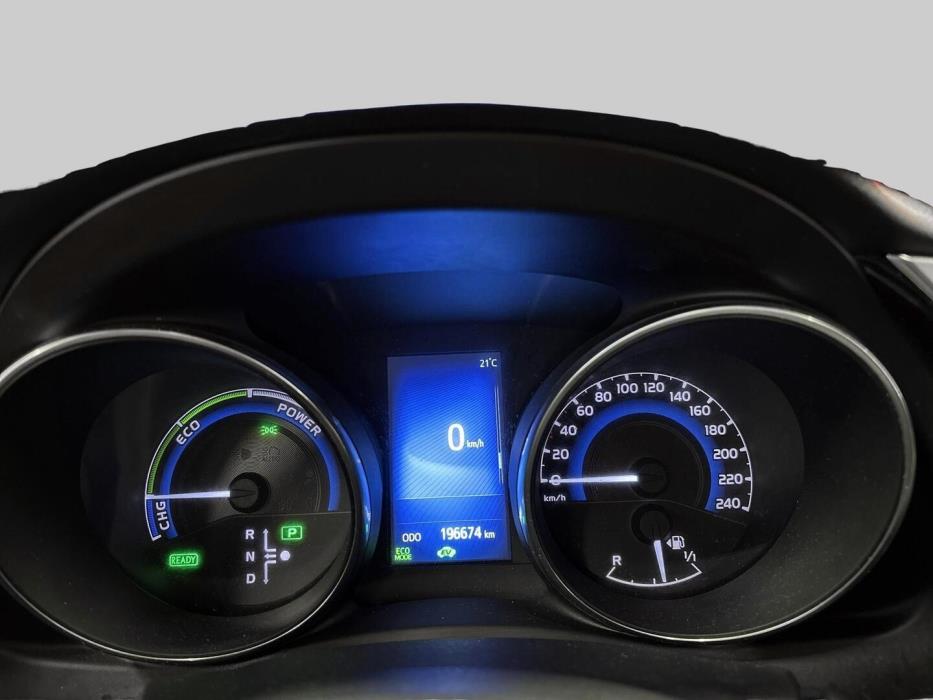 TOYOTA Auris 2015