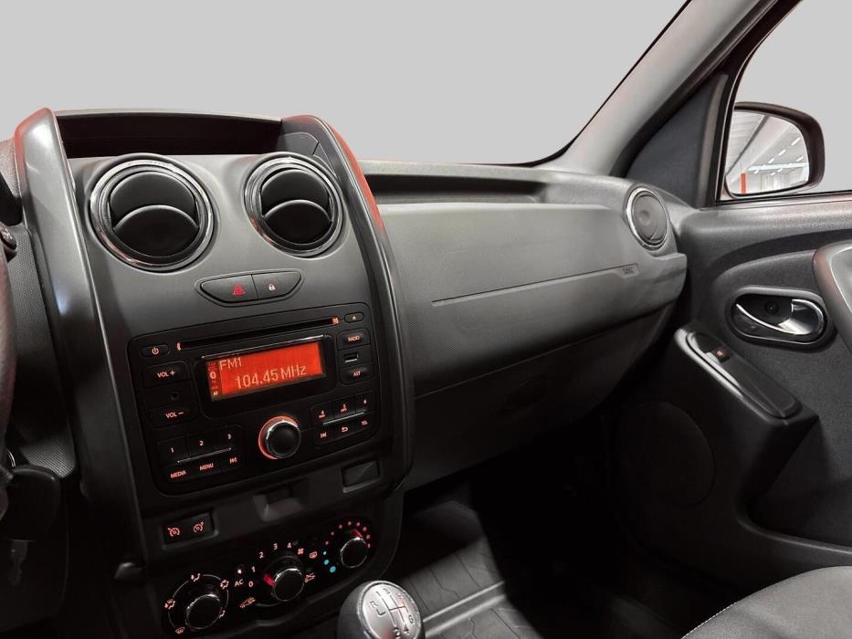 DACIA DUSTER 2015