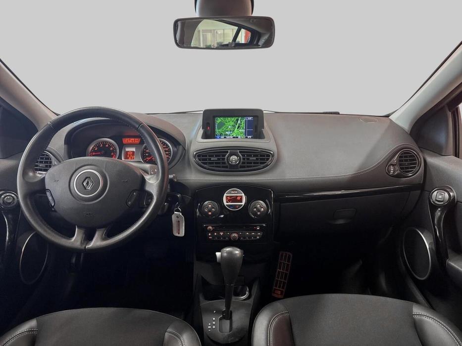 RENAULT Clio 2012