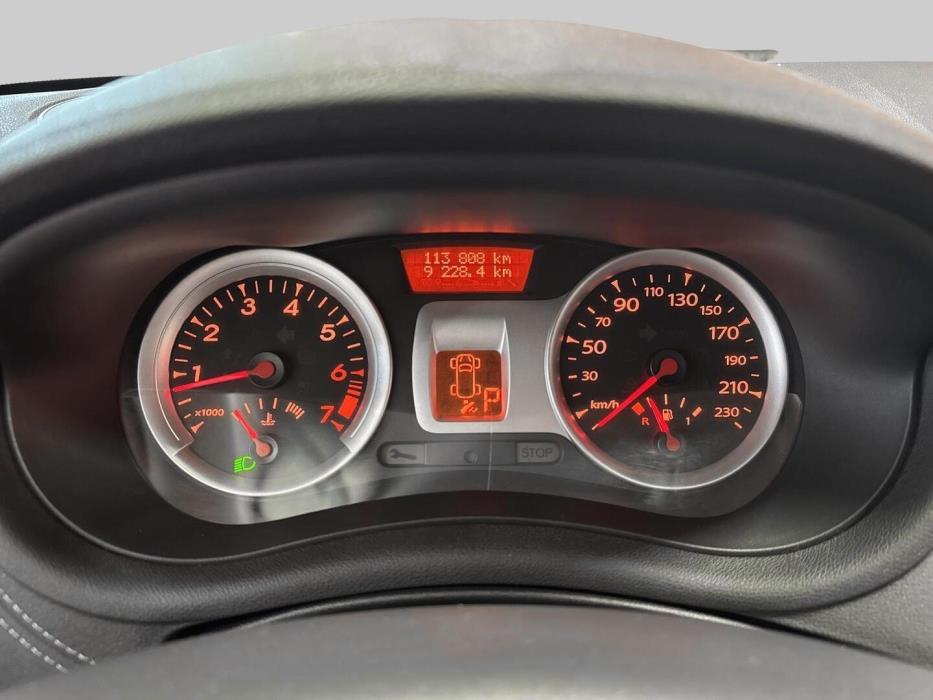 RENAULT Clio 2012