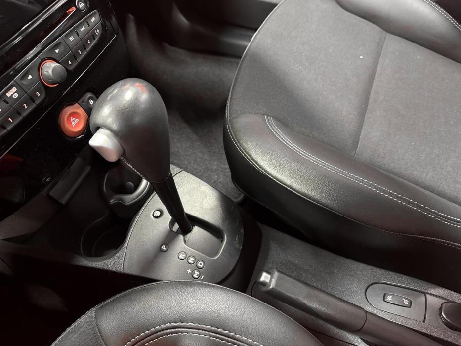 RENAULT Clio 2012