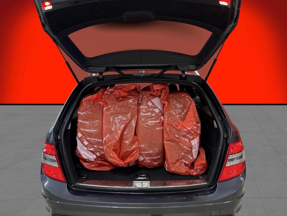 MERCEDES-BENZ C 2010