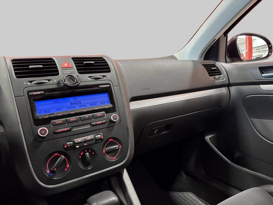 VOLKSWAGEN Jetta 2009