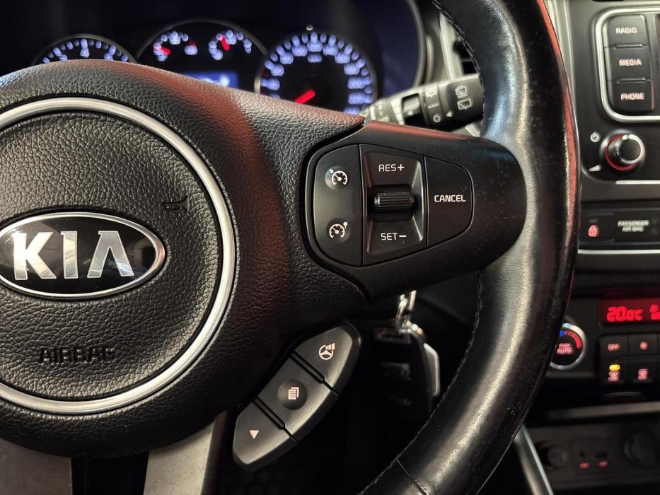 KIA Carens 2015