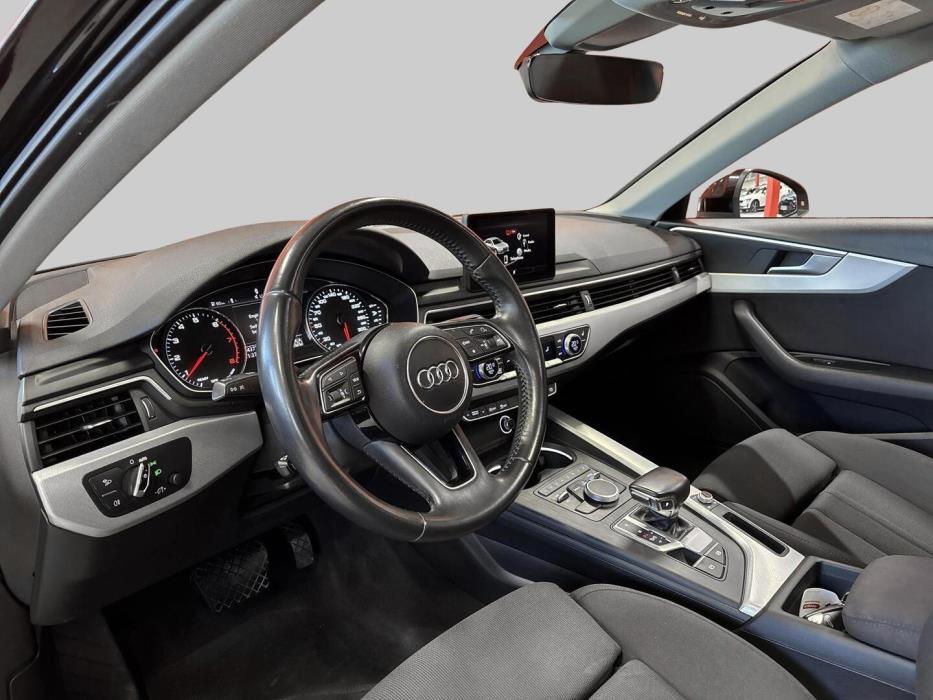 AUDI A4 2016