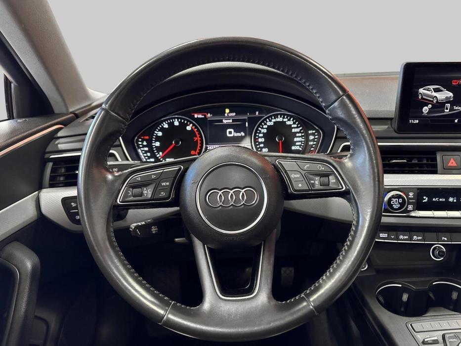 AUDI A4 2016