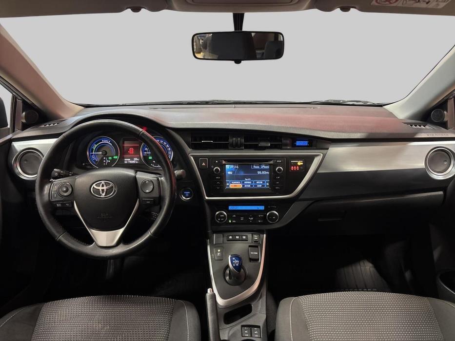 TOYOTA Auris 2013