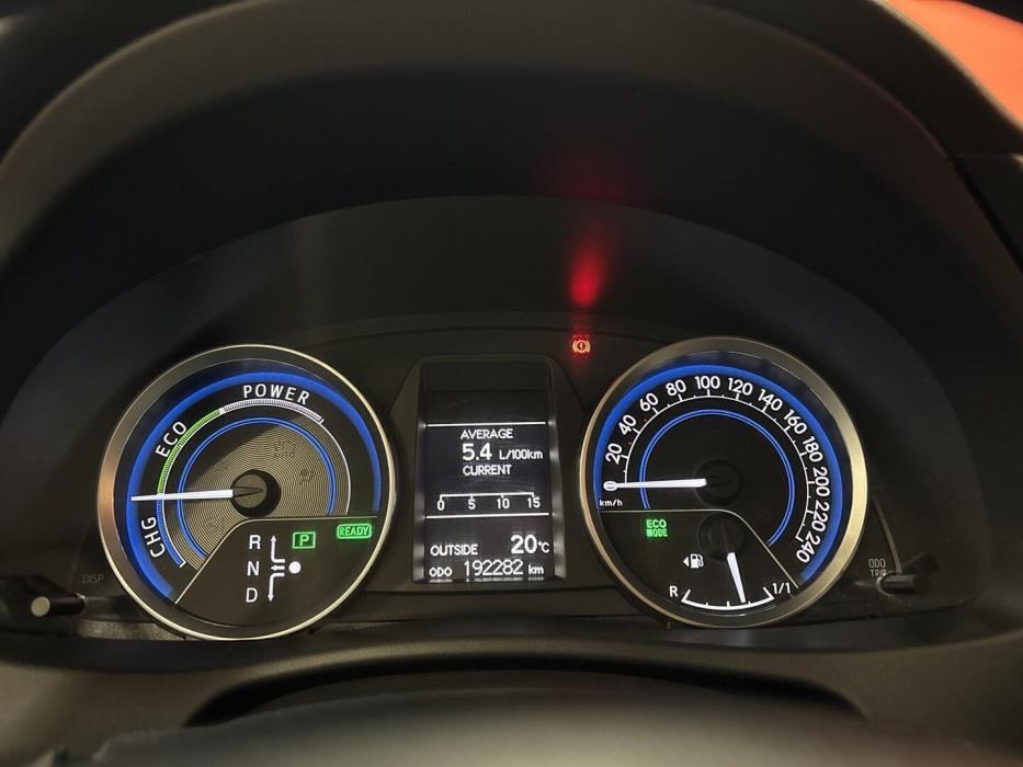 TOYOTA Auris 2013
