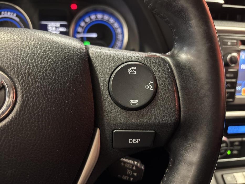 TOYOTA Auris 2013
