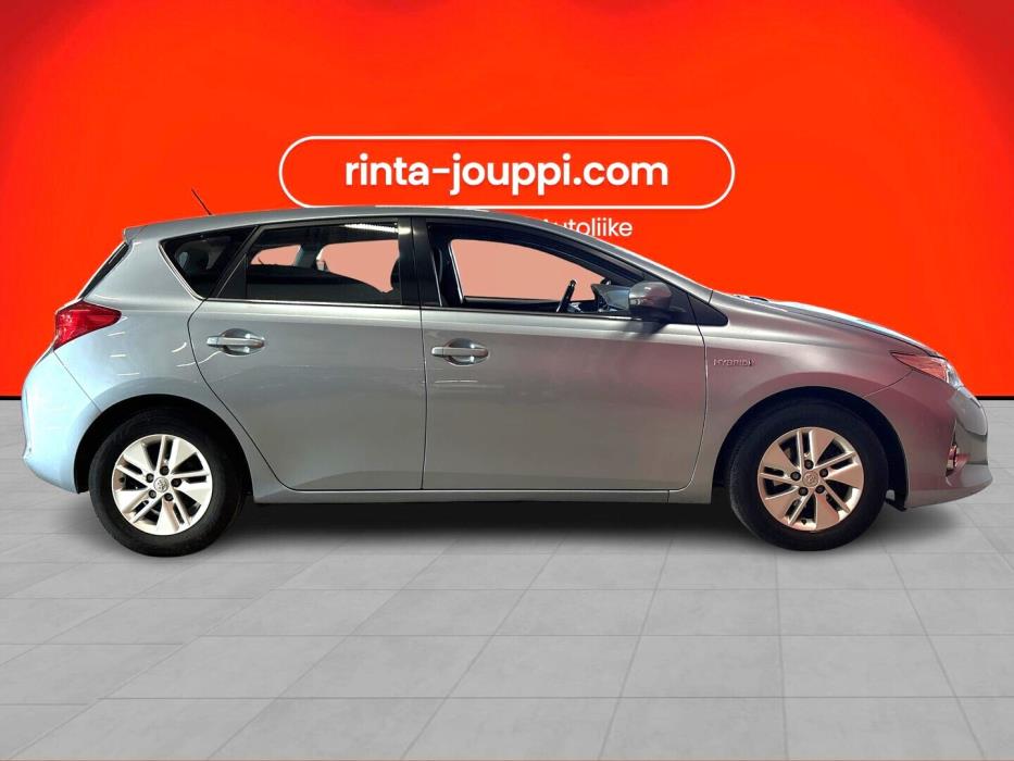TOYOTA Auris 2013